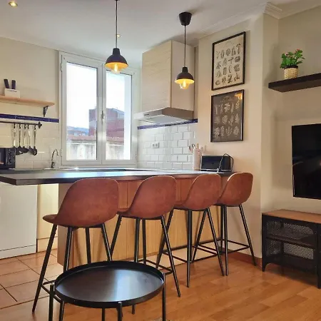 123a - A Un Paso De La Playa, Muy Luminoso Gijón